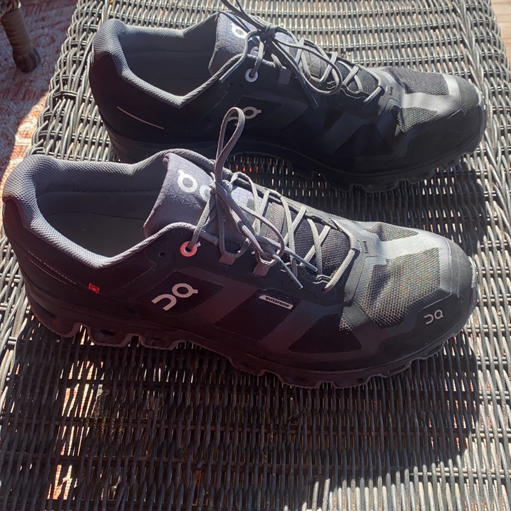 Men’s On Cloud Shoes, Size 11.5, Black in Color, Very Gently Used (6-8 Times)